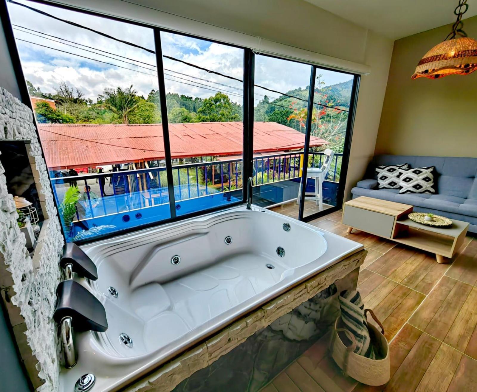 Habitacion Deluxe 2 Con Jacuzzi A 20 Mt Del Parque Саленто Екстериор снимка